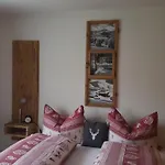 Waldperle Apartman *